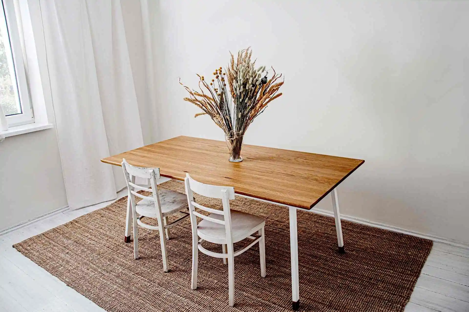 Solid wood modern table FINT