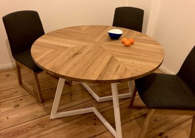 Fjaril White modern oak table
