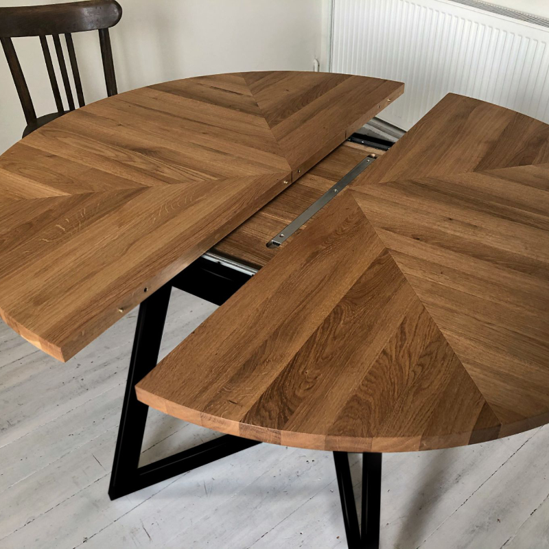 Modern round solid oak extendable table FJARIL