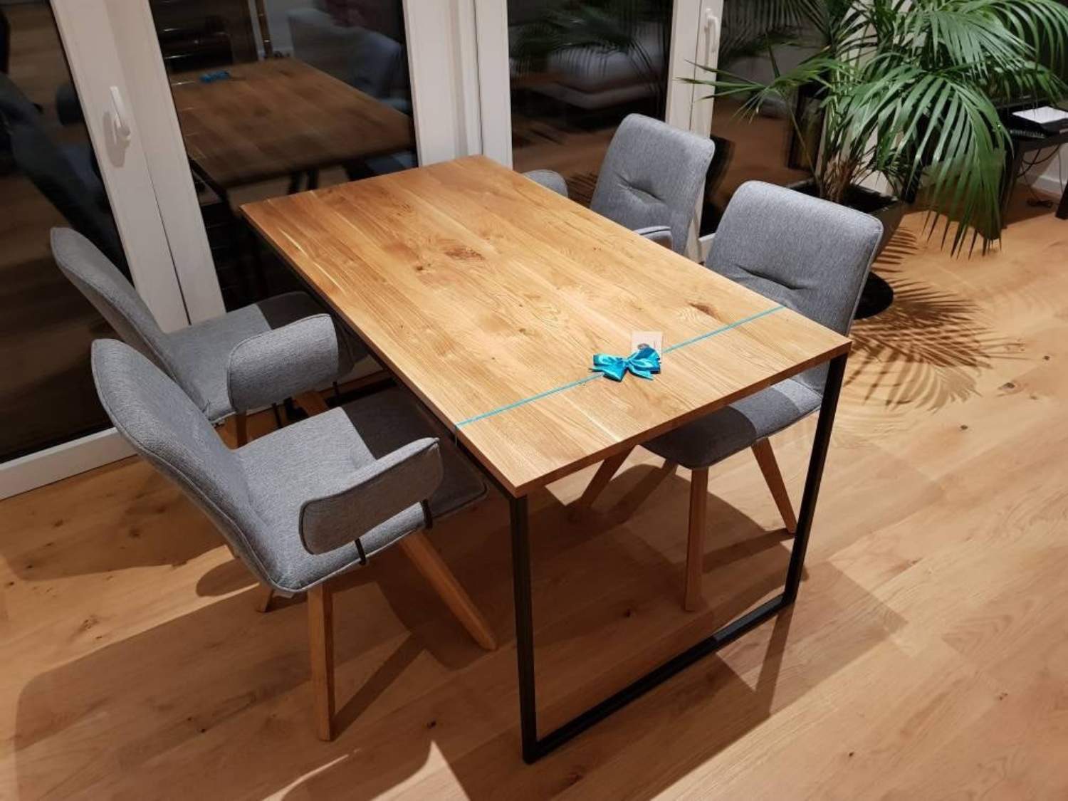 Modern handcrafted oak dining table