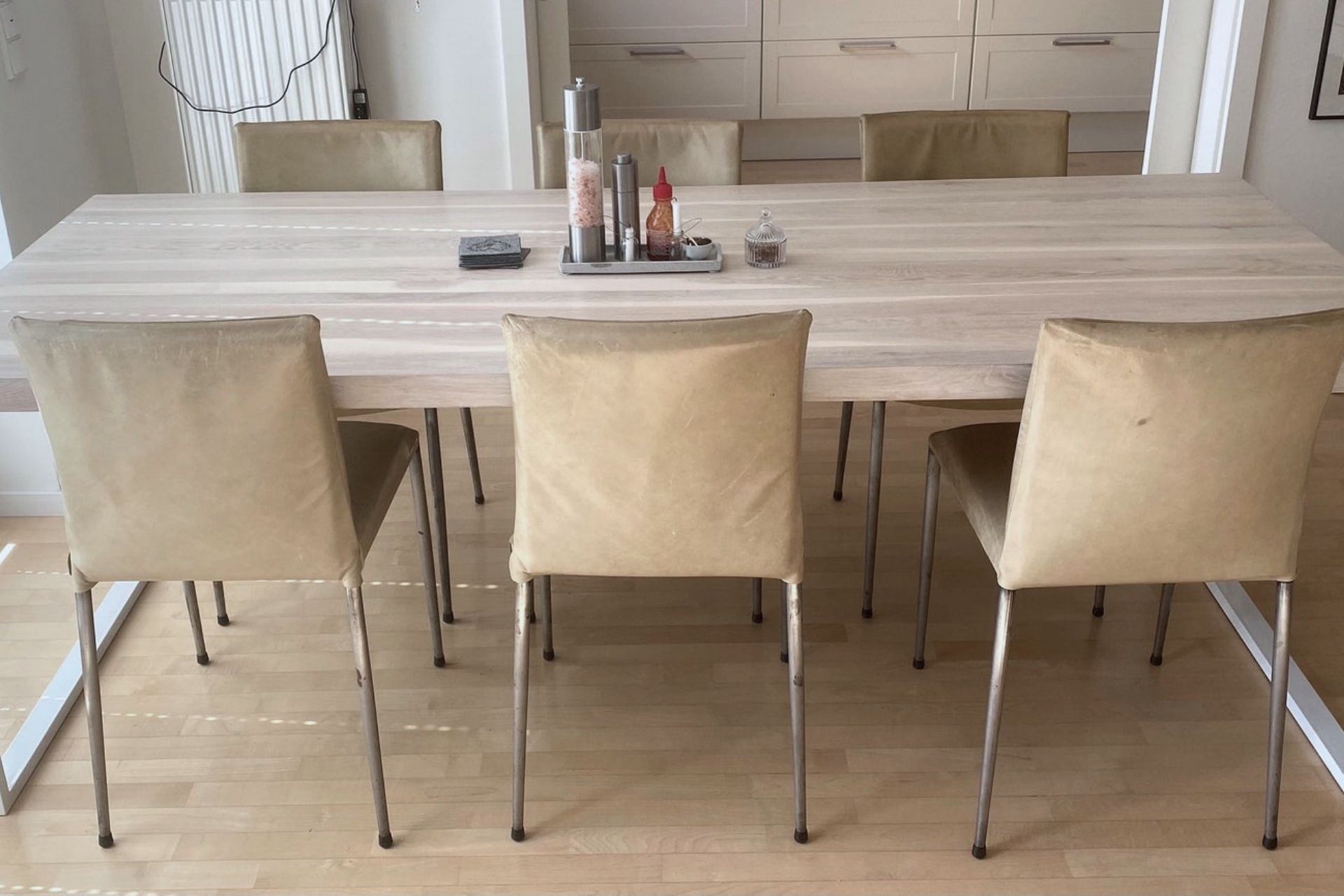 2_ALASKA-bleached-solid-oak-modern-table