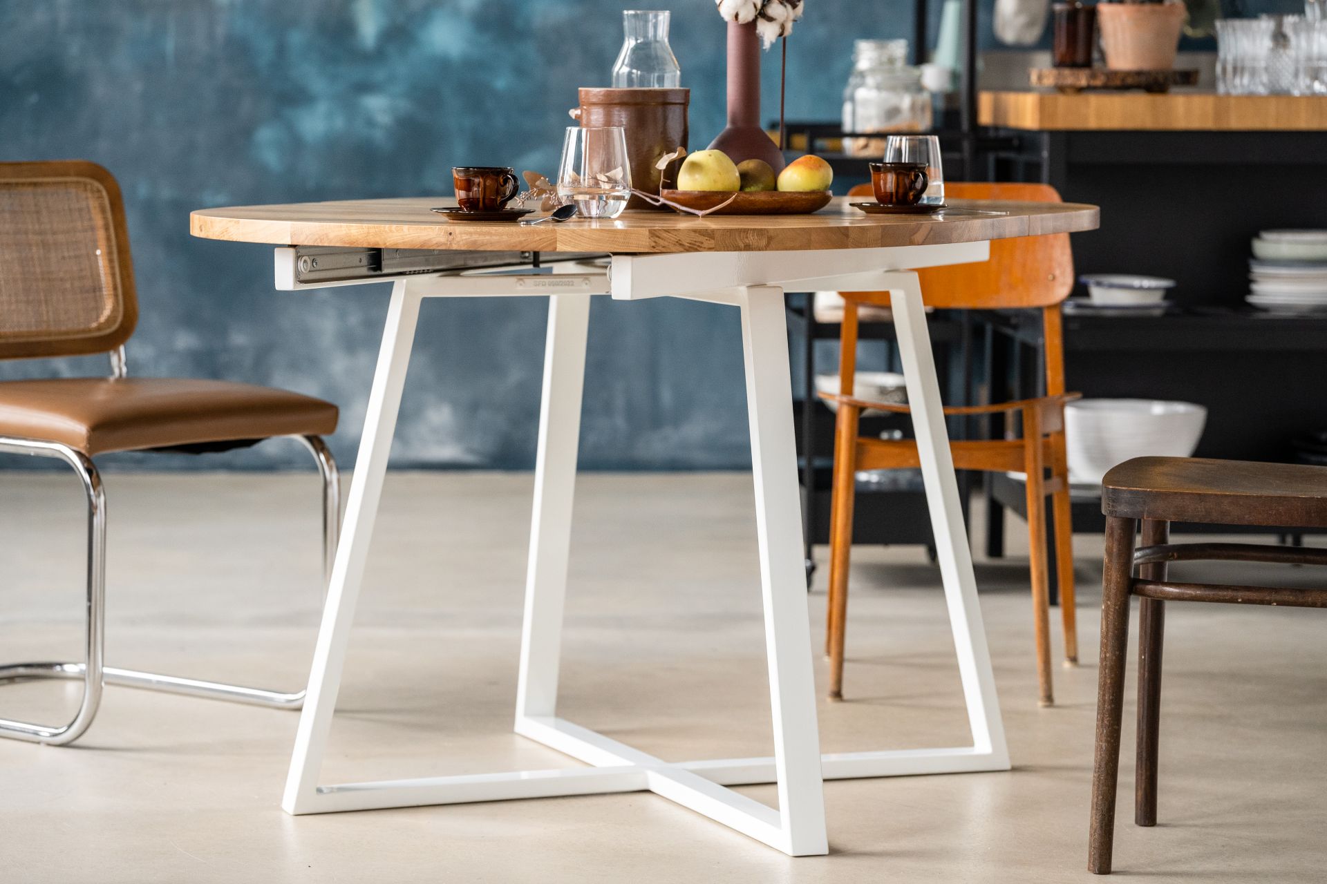MÅNE OVAL solid oak extendable dining table-2
