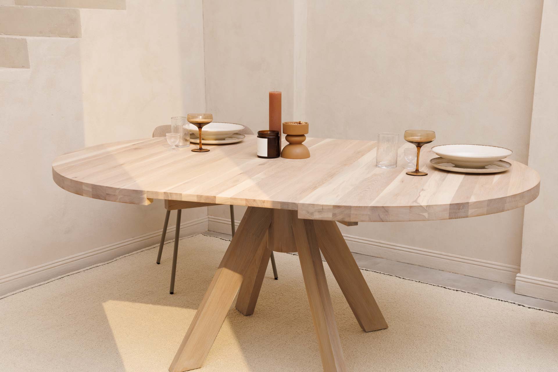 GRIND round dining table made from oak wood